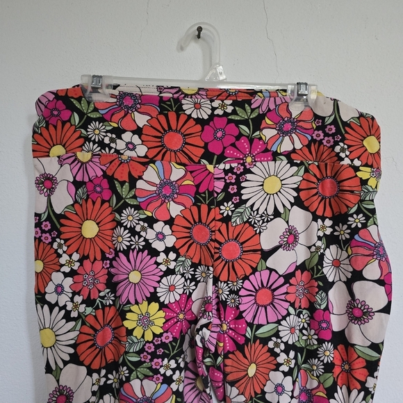 No Boundaries Retro Floral Stretch Flare Pants Plus Size XXXL - Picture 3 of 8